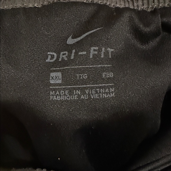 Nike Women's Charcoal Athletic Shorts XXL - Picture 2 of 3